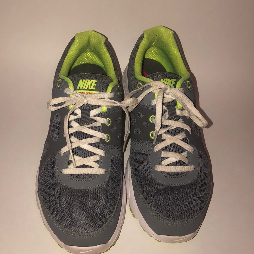 ✨Nike Running Shoes✨